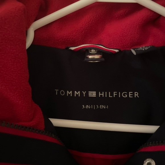 🎀🧥TOMMY HILFIGER WOMENS JACKET🧥🎀 - Picture 4 of 5
